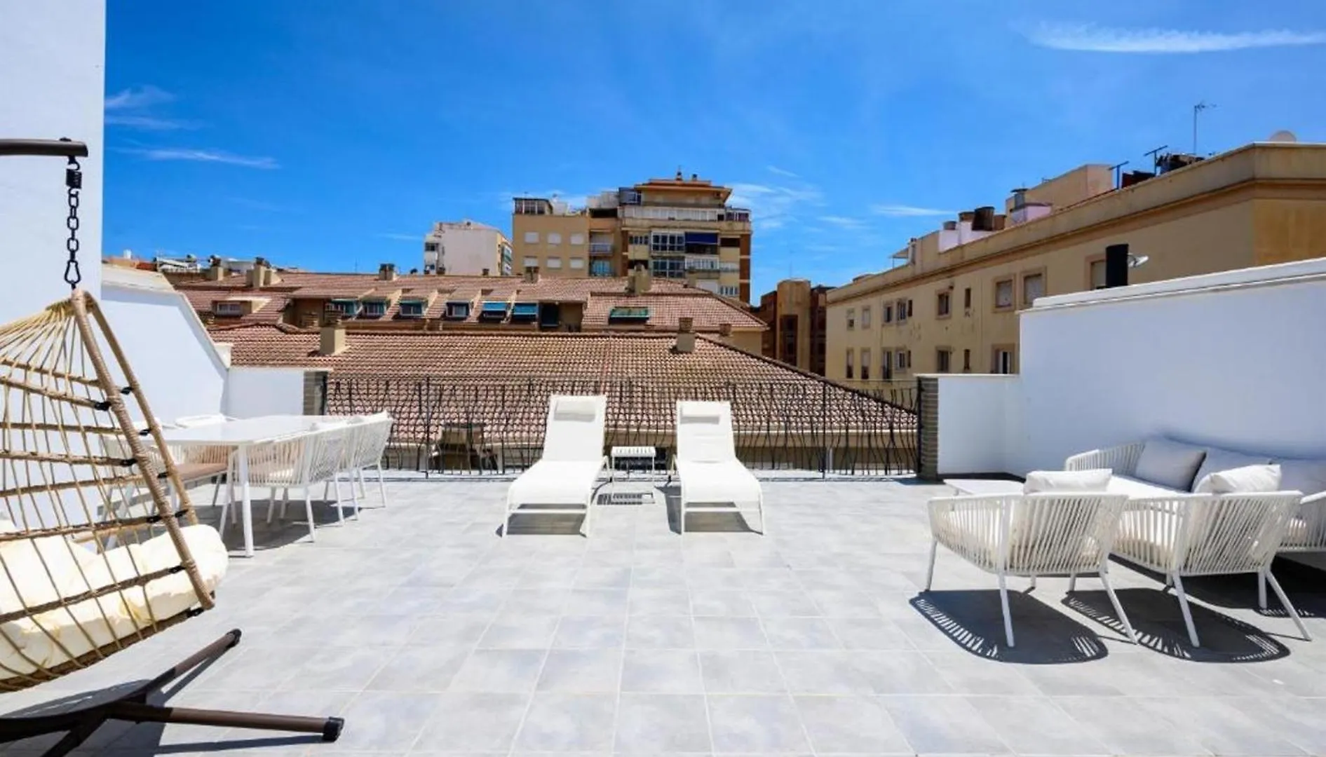 Charming Apartment In The Heart Of Mlaga Малага